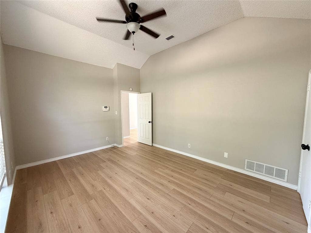 825 Weaver Street, Cedar Hill, TX 75104