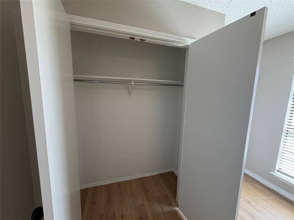 825 Weaver Street, Cedar Hill, TX 75104