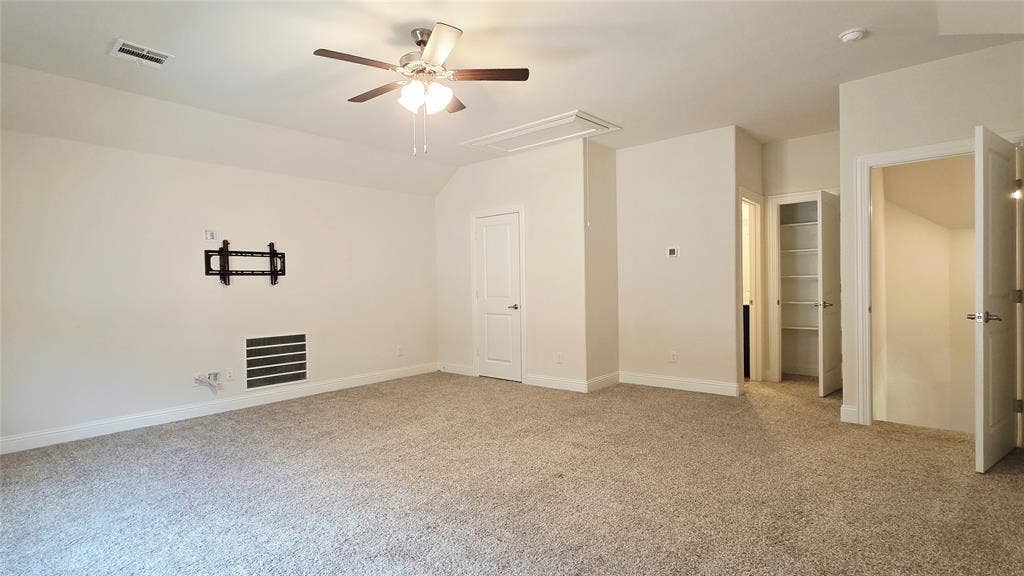 2932 Log Cabin Drive, Celina, TX 75009 2932 Log Cabin Drive, Celina, TX 75009