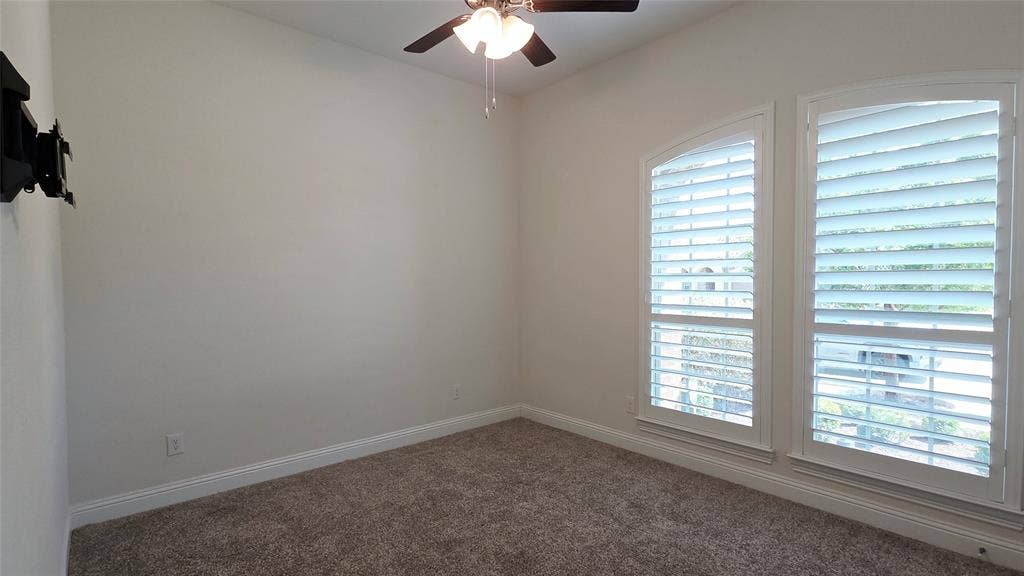 2932 Log Cabin Drive, Celina, TX 75009 2932 Log Cabin Drive, Celina, TX 75009