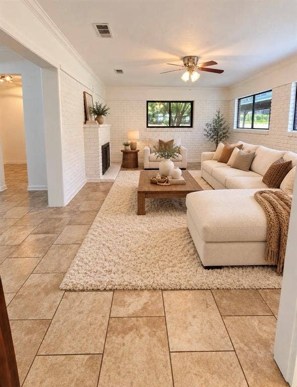 900 Watterman, Minden, LA 71055 Imagine making this space your own! Virtually staged.