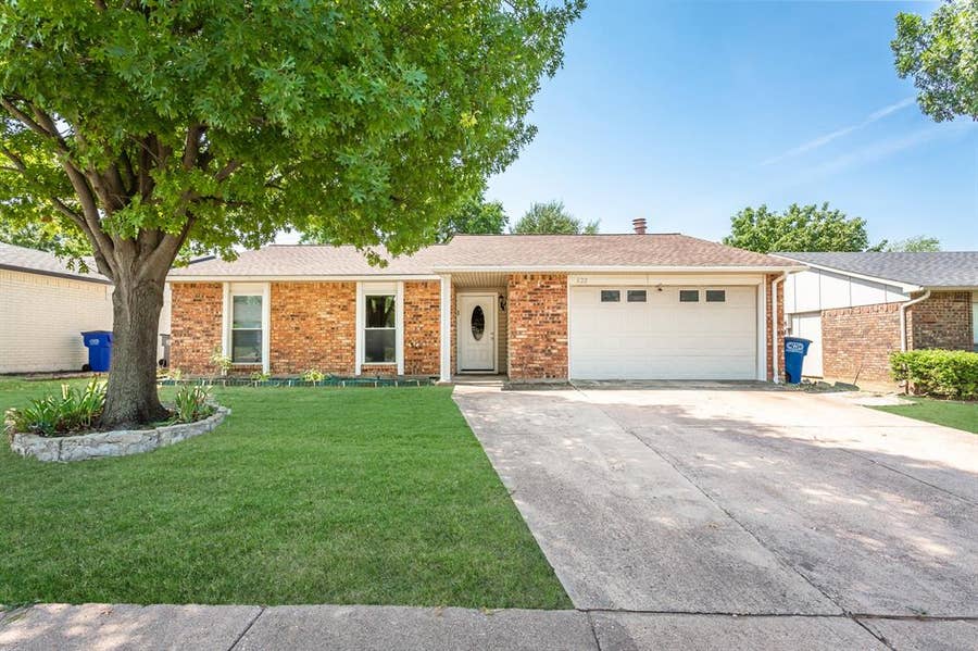 Property photo for 622 Valley View Drive, Allen, TX