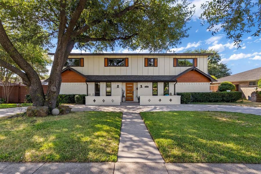 Property photo for 11132 Yorksprings Drive, Dallas, TX