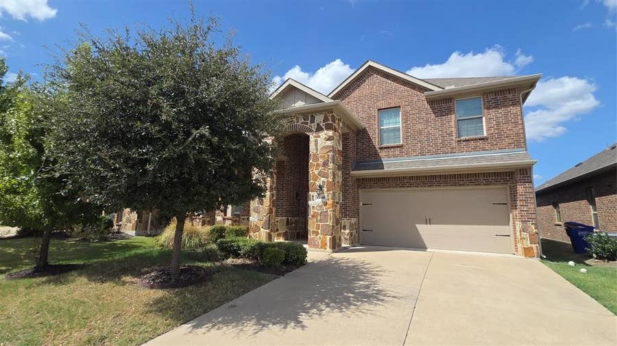 Property photo for 3220 Sunny Hill Way, Royse City, TX