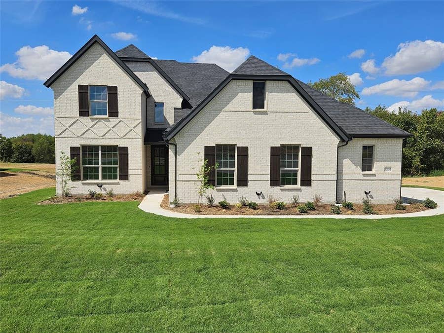 Property photo for 3204 Windmill Road, Van Alstyne, TX