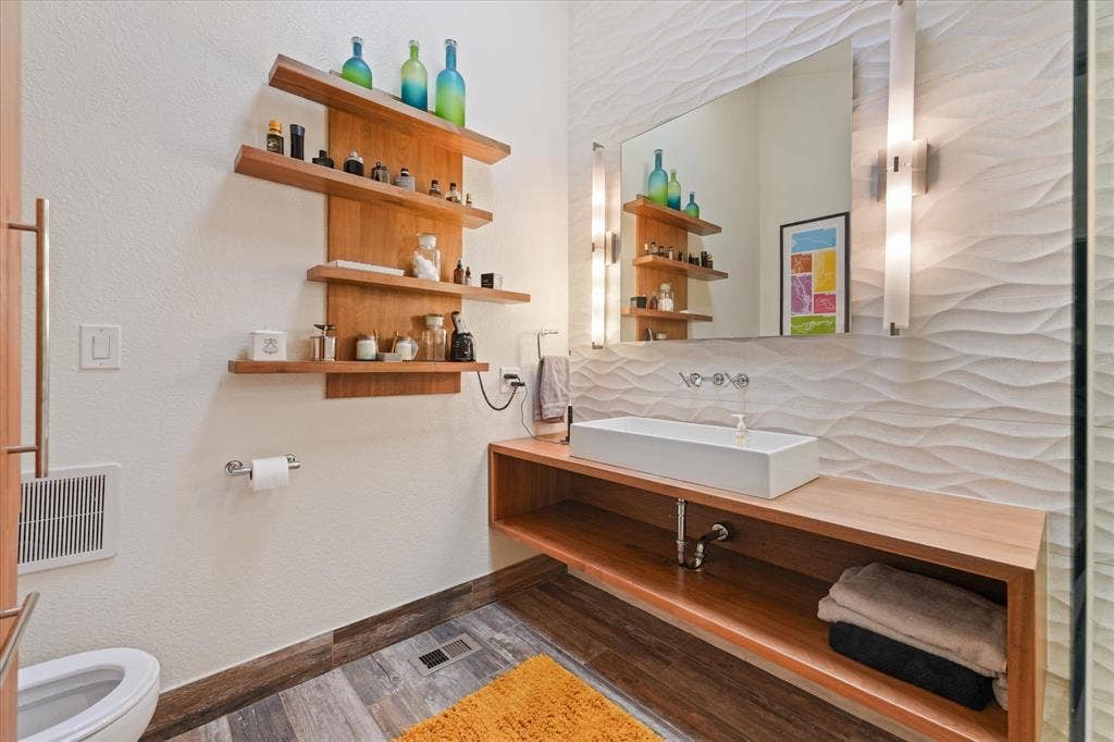 18040 Midway Road, #225, Dallas, TX 75287 18040 Midway Road, #225, Dallas, TX 75287