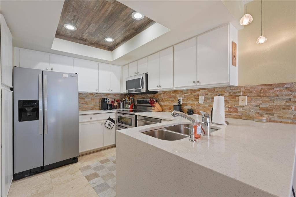 18040 Midway Road, #225, Dallas, TX 75287 18040 Midway Road, #225, Dallas, TX 75287