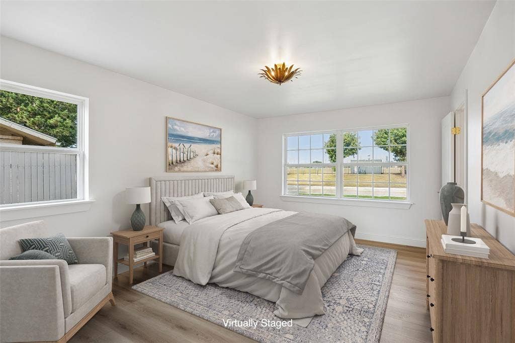 11864 Cold Harbor Lane, Dallas, TX 75244 Guest ready and thoughtfully connected. This bedroom shares a Jack and Jill bath with the room next door, LVT floors throughout, and a walk in closet.