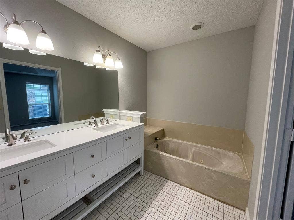 6708 Wesson Drive, Plano, TX 75023 6708 Wesson Drive, Plano, TX 75023