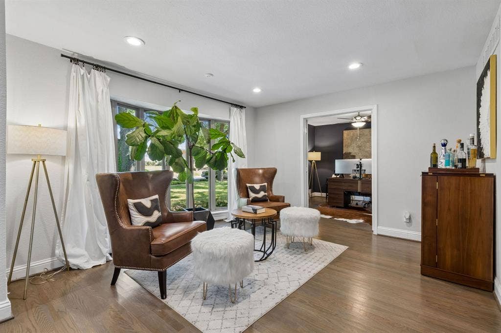 11919 Brookmeadow Lane, Dallas, TX 75218