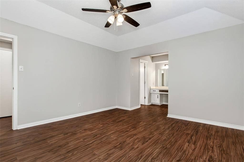 136 Shady Brook Drive, DeSoto, TX 75115 136 Shady Brook Drive, DeSoto, TX 75115