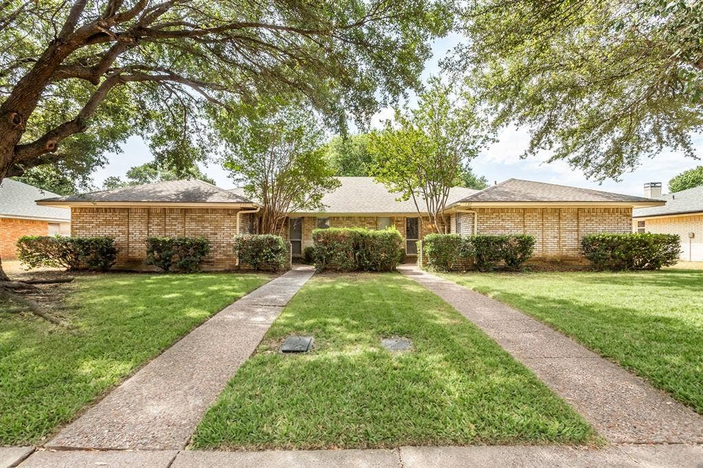 136 Shady Brook Drive, DeSoto, TX 75115 136 Shady Brook Drive, DeSoto, TX 75115
