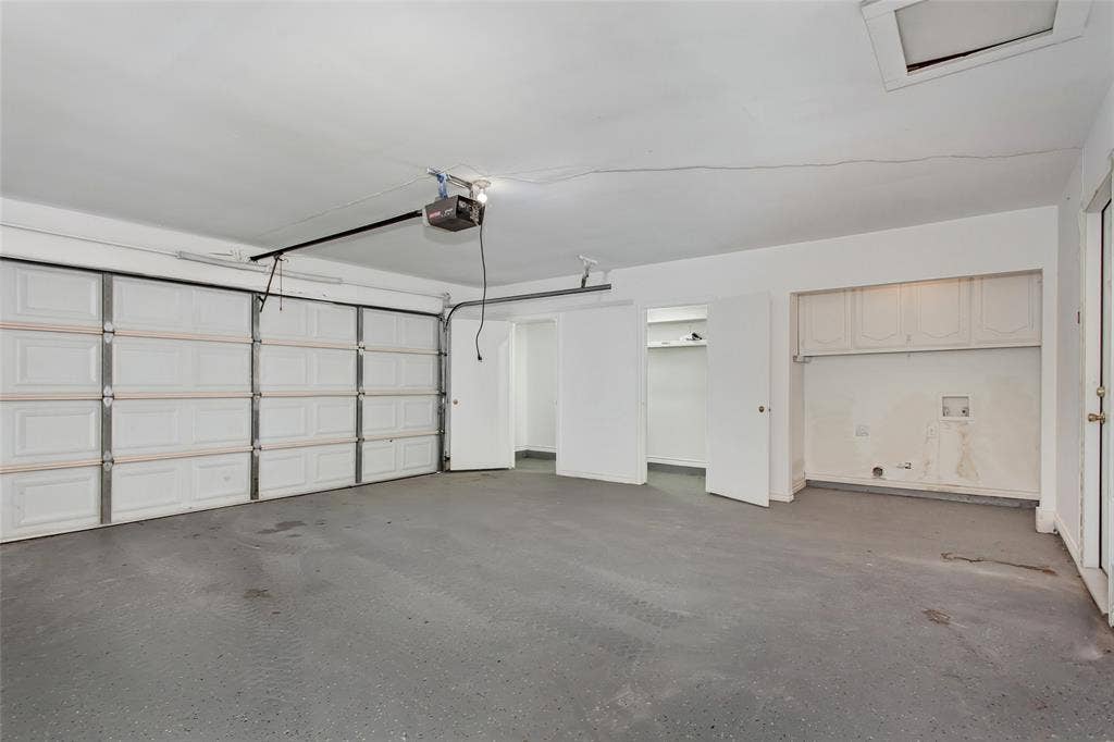 136 Shady Brook Drive, DeSoto, TX 75115 136 Shady Brook Drive, DeSoto, TX 75115