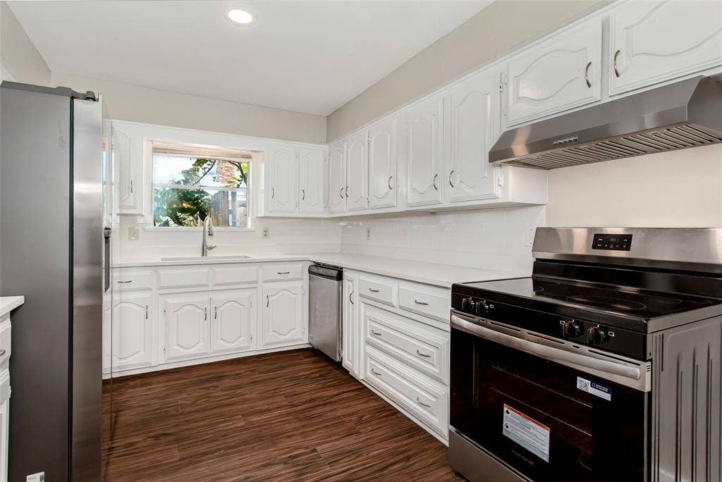 136 Shady Brook Drive, DeSoto, TX 75115 136 Shady Brook Drive, DeSoto, TX 75115
