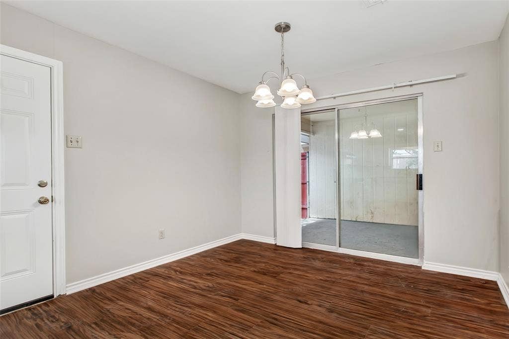 136 Shady Brook Drive, DeSoto, TX 75115 136 Shady Brook Drive, DeSoto, TX 75115