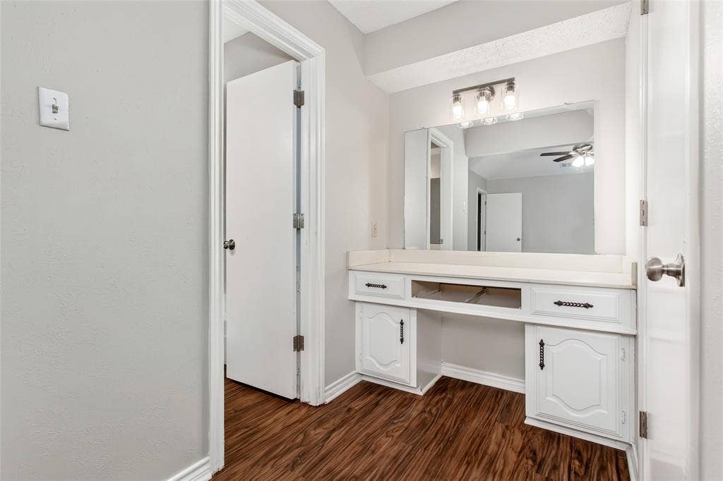 136 Shady Brook Drive, DeSoto, TX 75115 136 Shady Brook Drive, DeSoto, TX 75115