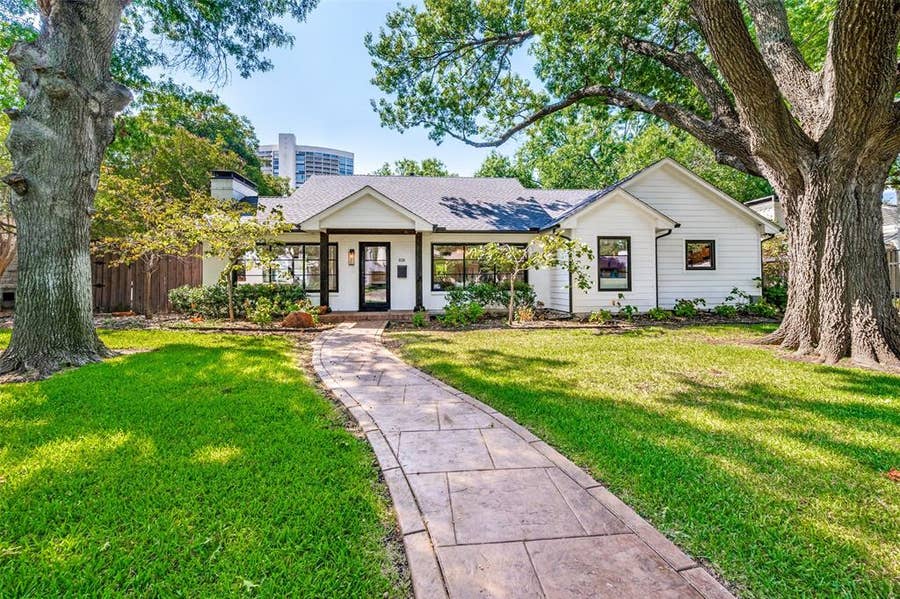 Property photo for 6124 Del Norte Lane, Dallas, TX