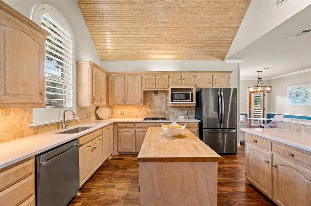 2504 Highland Meadow Drive, Colleyville, TX 76034 2504 Highland Meadow Drive, Colleyville, TX 76034