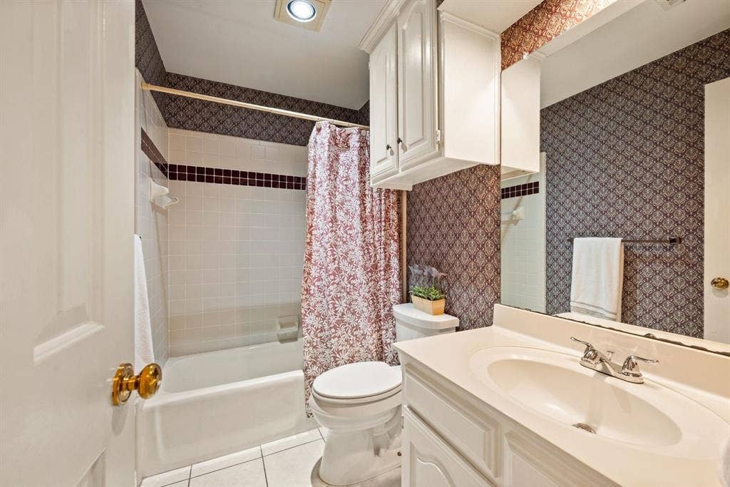 2504 Highland Meadow Drive, Colleyville, TX 76034 2504 Highland Meadow Drive, Colleyville, TX 76034