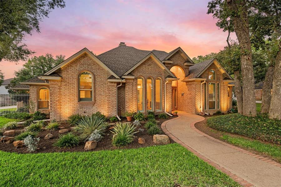 Property photo for 2504 Highland Meadow Drive, Colleyville, TX
