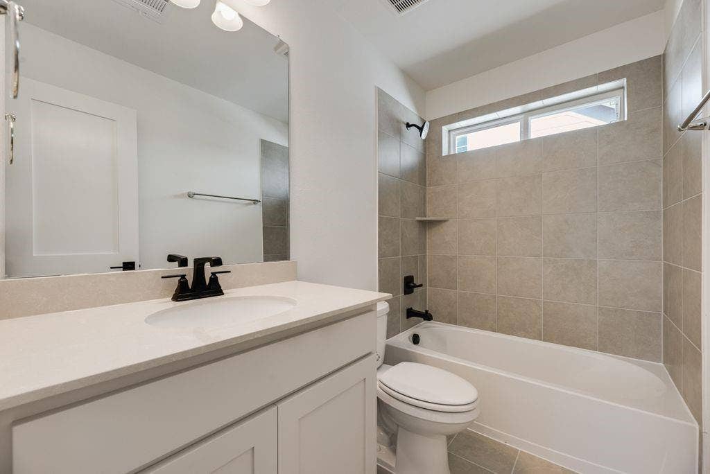 4123 Olmsted Drive, Rockwall, TX 75032