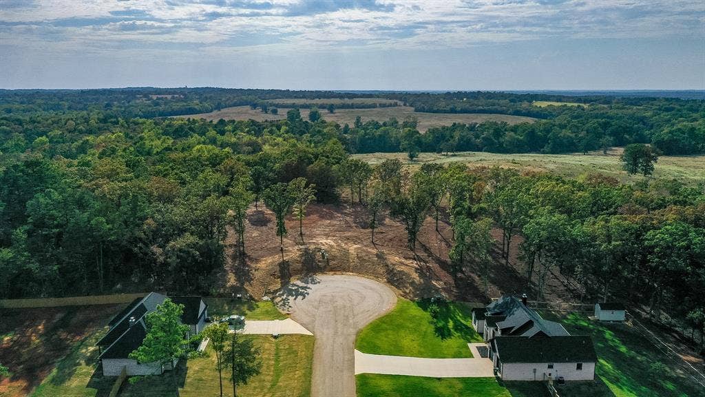 TBD CEDARPARK Place, Lindale, TX 75771 TBD CEDARPARK Place, Lindale, TX 75771