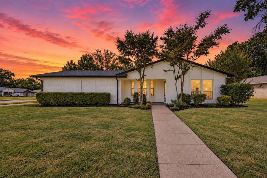 Property photo for 3101 Whisperwood Lane, Bedford, TX