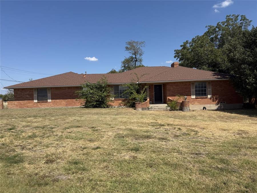 Property photo for 2974 State Highway 66, Fate, TX