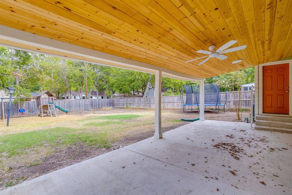 303 Harbin Avenue, Waxahachie, TX 75165