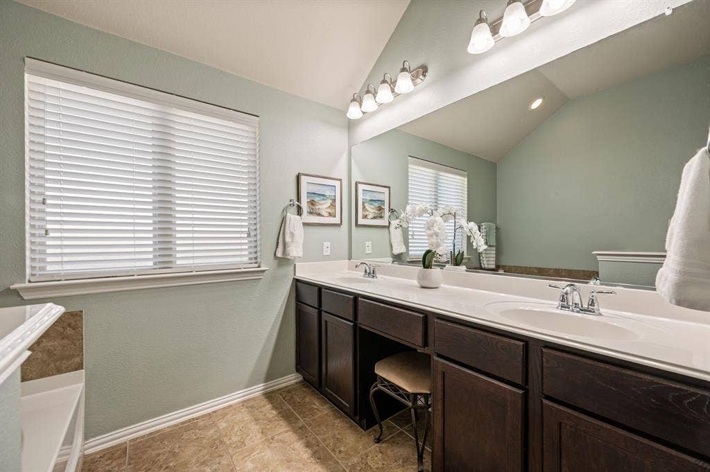 613 Ricochet Drive, Fort Worth, TX 76131 613 Ricochet Drive, Fort Worth, TX 76131