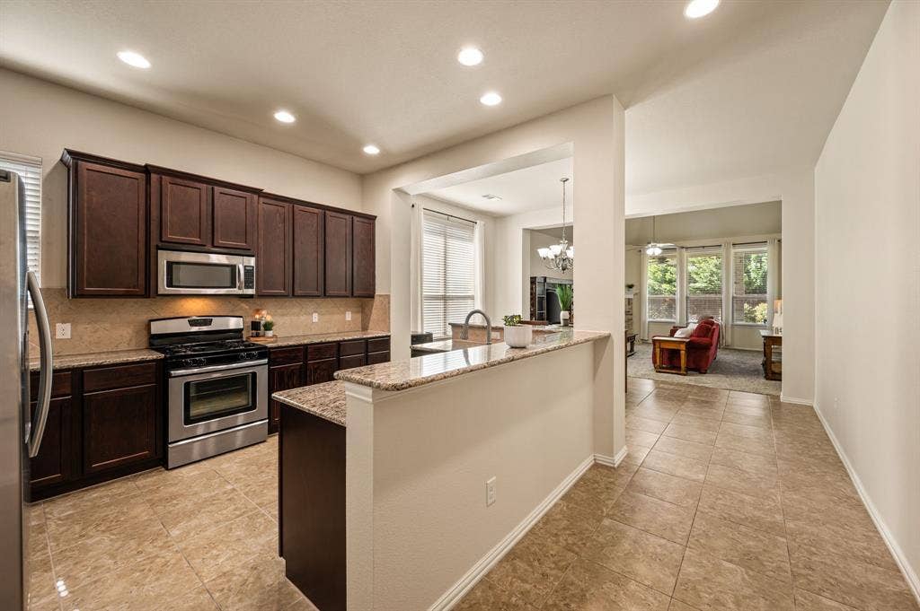 613 Ricochet Drive, Fort Worth, TX 76131 613 Ricochet Drive, Fort Worth, TX 76131