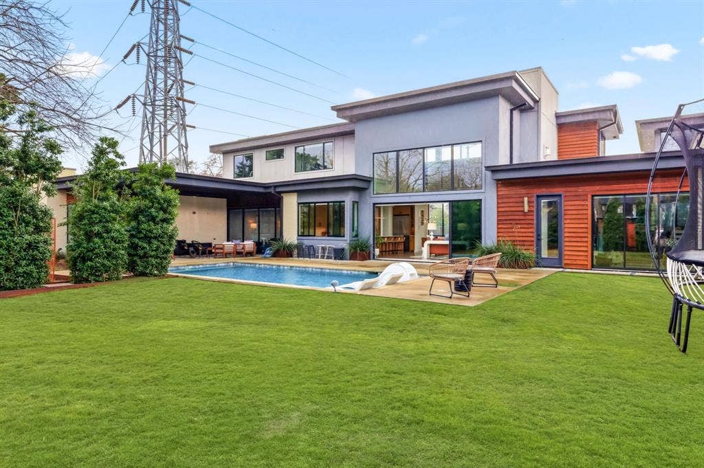 9360 Lakemont Drive, Dallas, TX 75220 9360 Lakemont Drive, Dallas, TX 75220