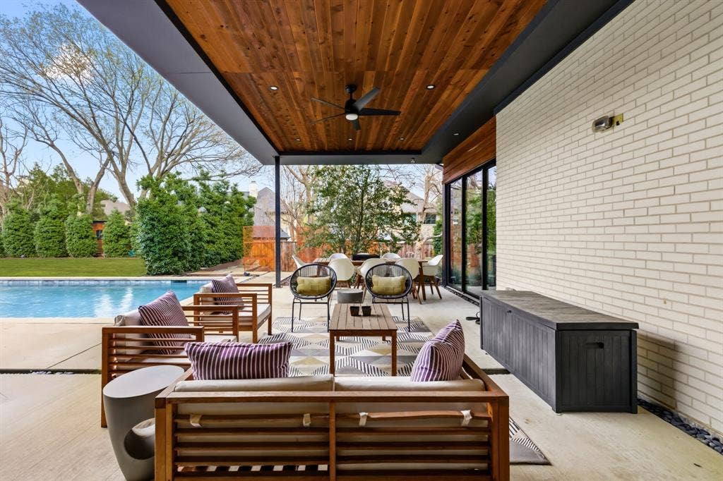 9360 Lakemont Drive, Dallas, TX 75220 9360 Lakemont Drive, Dallas, TX 75220