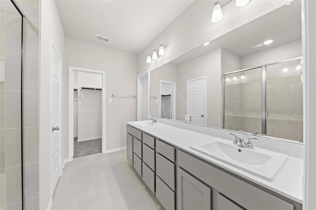 1817 Evangeline Downs Lane, Aubrey, TX 76227 726GentleBird_20