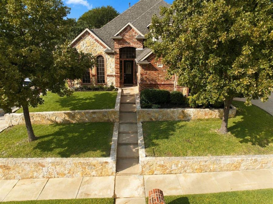 Property photo for 7921 Shady Oaks Drive, North Richland Hills, TX