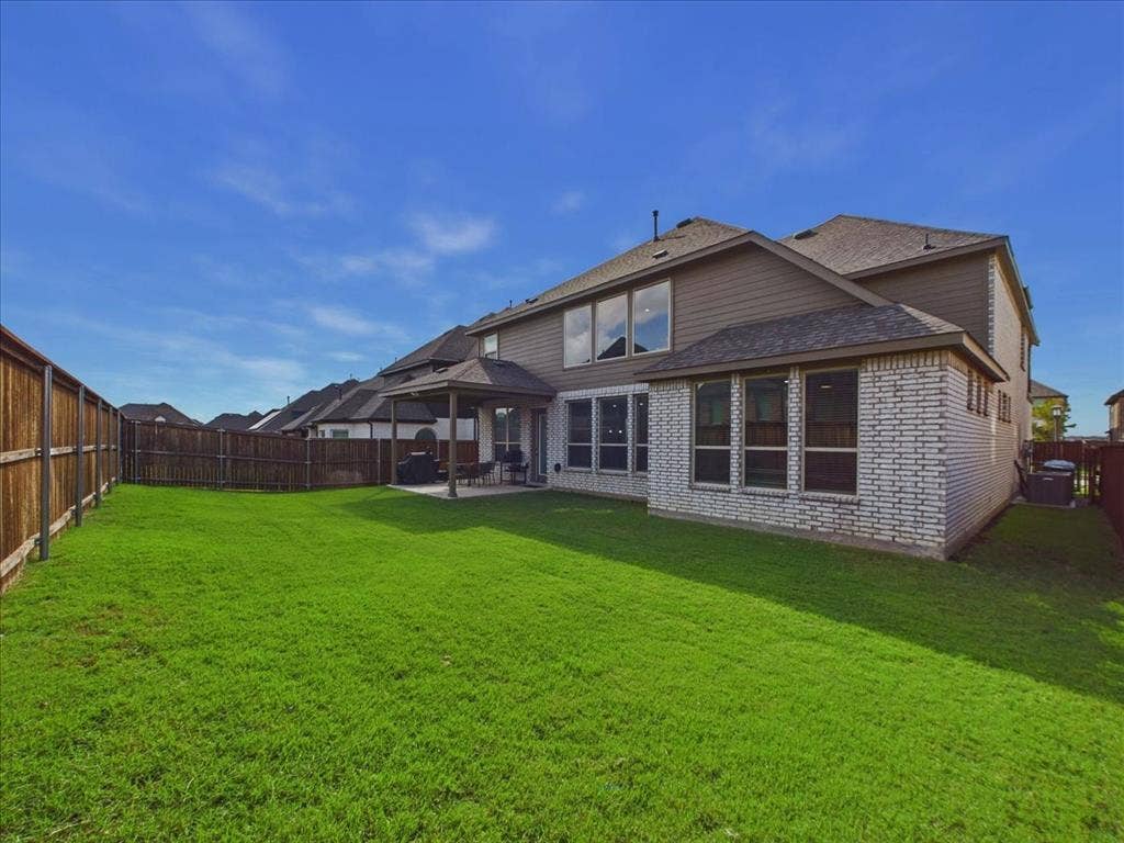 506 Westwood Way Drive, Haslet, TX 76052