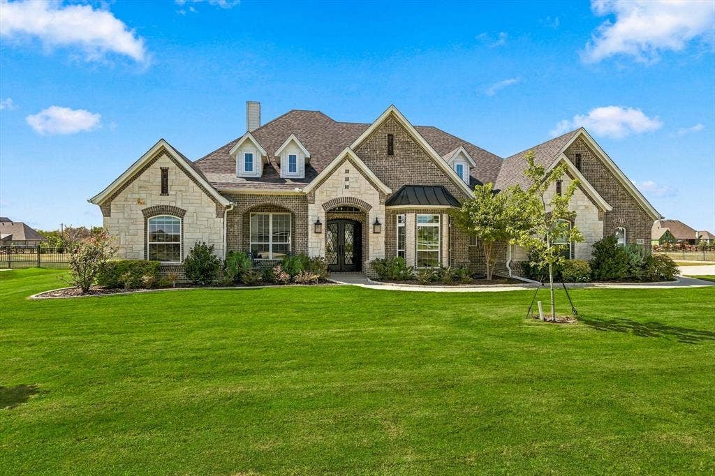 3424 Stardust Lane, Northlake, TX 76226 It's a beautiful estate and one you'll be proud to call HOME!