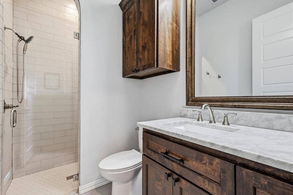 3424 Stardust Lane, Northlake, TX 76226 Full bathroom #3 has a walk-in shower and services bedroom #3 and the Game Room