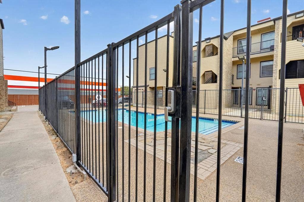 3022 Forest Lane, #204, Dallas, TX 75234 3022 Forest Lane, #204, Dallas, TX 75234