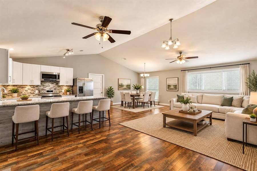 Property photo for 909 N Dove Road, Grapevine, TX
