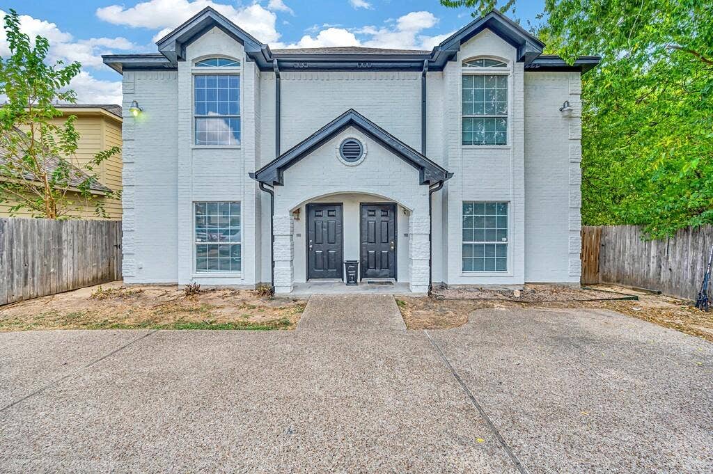 1916 S 15th Street, #A & B, Waco, TX 76706 1916 S 15th Street, #A & B, Waco, TX 76706