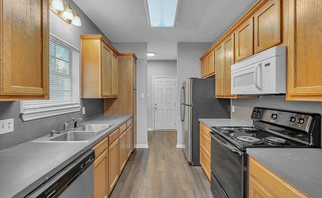 1916 S 15th Street, #A & B, Waco, TX 76706 1916 S 15th Street, #A & B, Waco, TX 76706