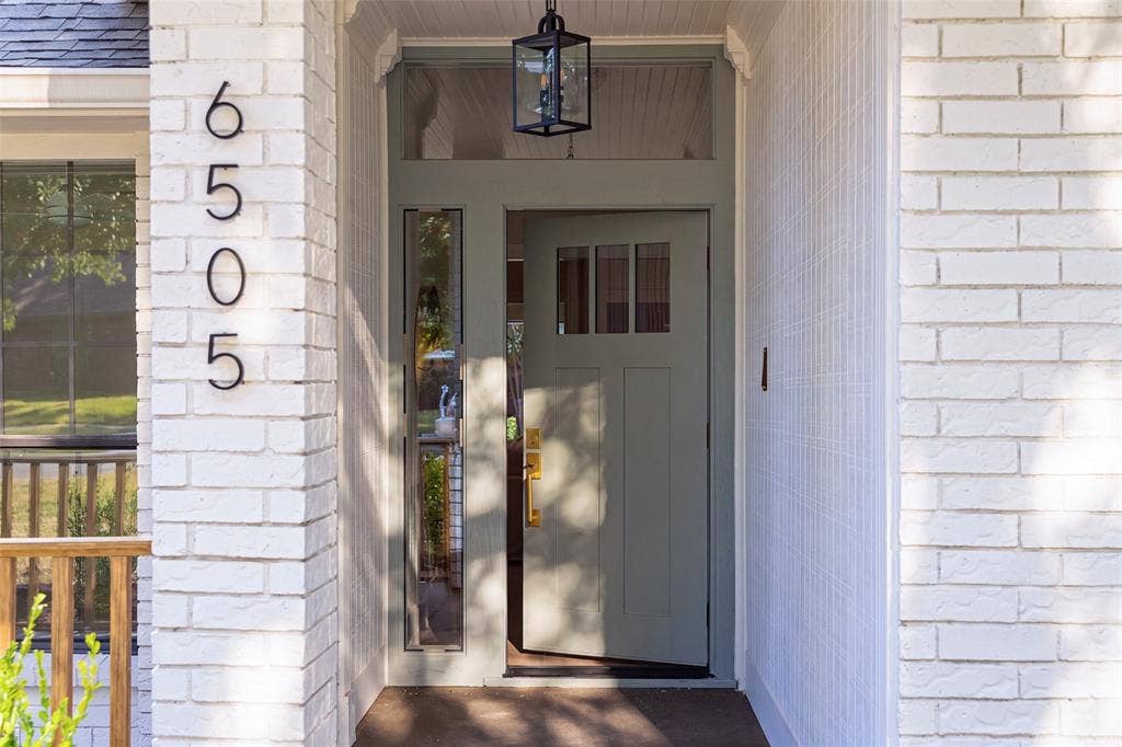 6505 Apple Valley Place, Plano, TX 75023 6505 Apple Valley Place, Plano, TX 75023