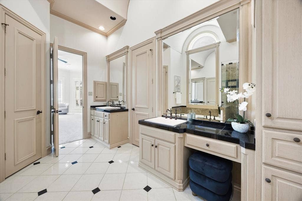 5024 Hummingbird Lane, Plano, TX 75093 5024 Hummingbird Lane, Plano, TX 75093
