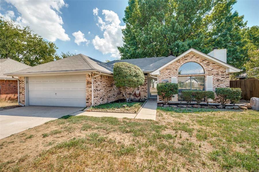 Property photo for 2908 Christopher Drive, Denton, TX
