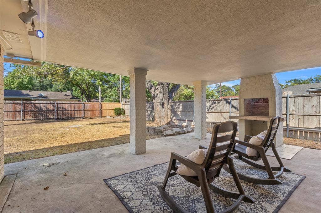 607 Parkwood Circle, Duncanville, TX 75116 607 Parkwood Circle, Duncanville, TX 75116