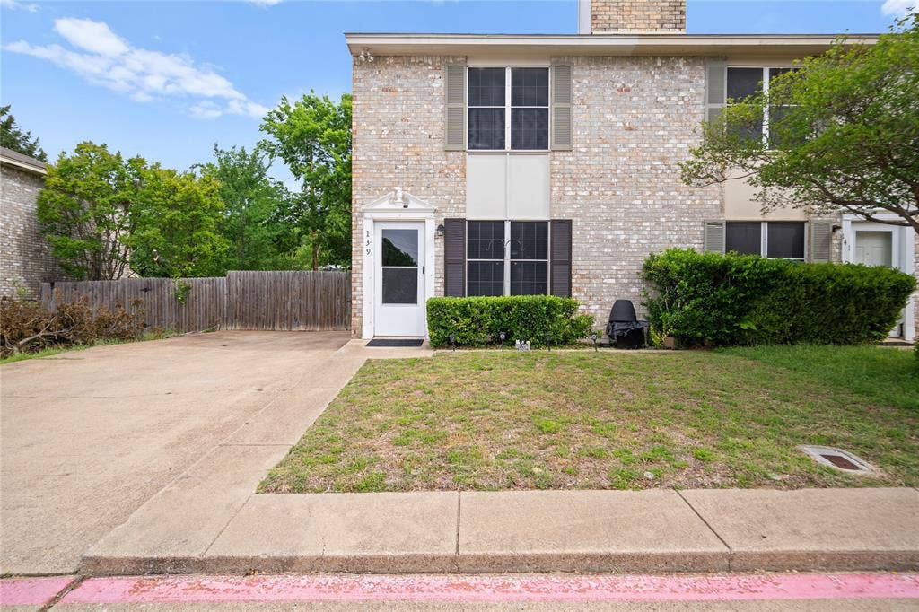 139 Graystone Place, Duncanville, TX 75137 139 Graystone Place, Duncanville, TX 75137