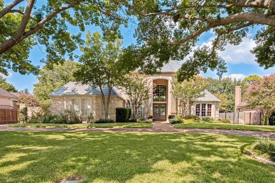 Property photo for 1108 Chatsworth Court W, Colleyville, TX