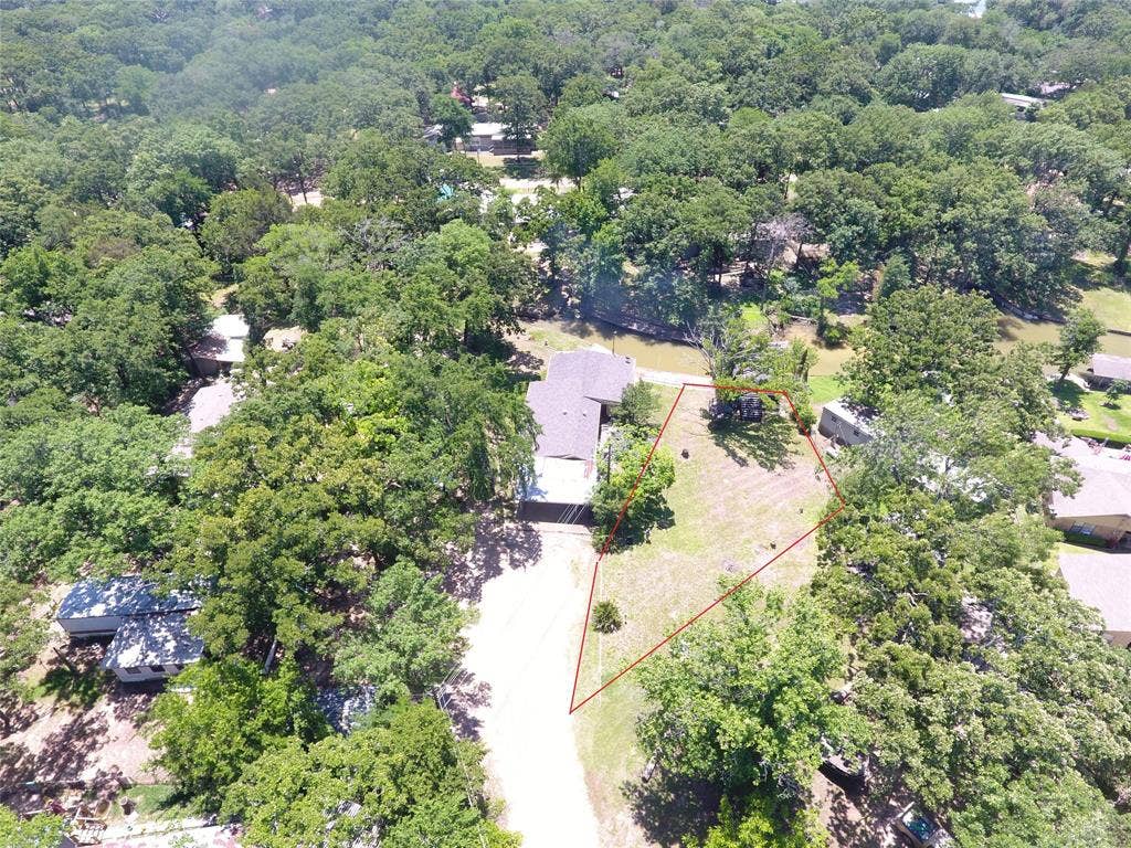 109 N Bay Circle, Mabank, TX 75156