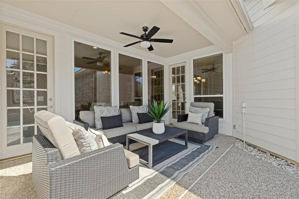 5976 Tipperary Drive, Plano, TX 75093 Covered Patio